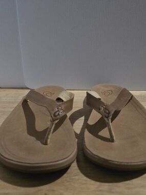 Women's OluKai Leather Thong Sandals - Casual Comfort